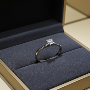 anello solitario  certificato HRD in oro bianco 18k e diamante naturali centrale 0,34ct