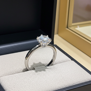 Anello solitario in oro bianco 18k e diamante naturale 1.70ct D IF