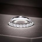 Anello veretta a 9 pietre oro bianco 18k con diamanti 0,90 ct