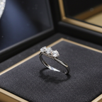 anello trilogy in oro bianco 18k con  3 diamanti naturali 0,99ct