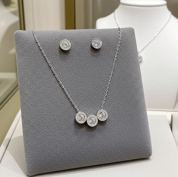Set Completo Collana e Orecchini con diamante naturale 0,75ct