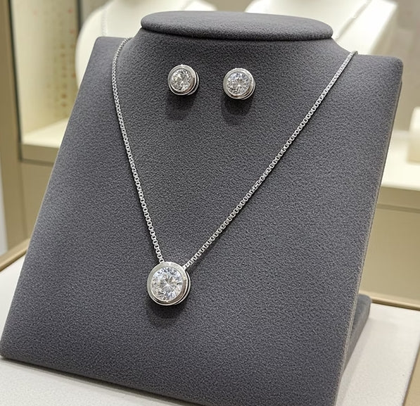 Set Completo Collana e Orecchini con diamante naturale 0,30ct