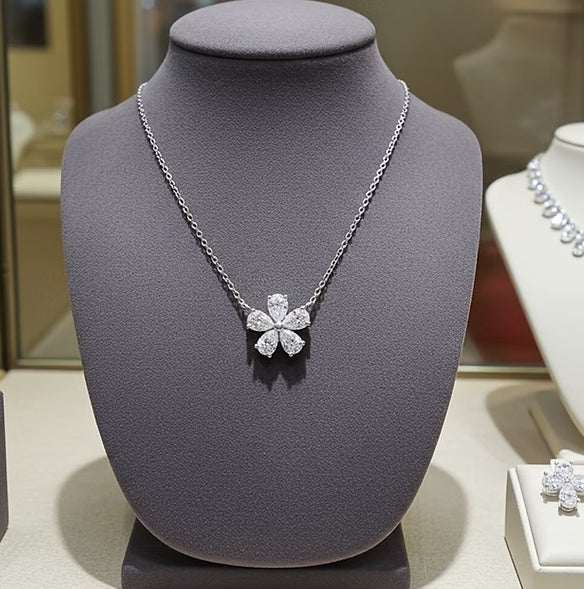 Collana a Fiore - Oro Bianco 18k diamanti naturali 1,00ct