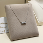 Collana Trilogy in oro bianco con 3 diamanti naturali 0,45 ct