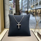 Collana con ciondolo Croce piccola con Diamanti ct. 0.55