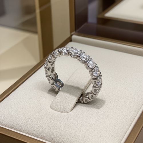 Anello Eternity con 3.00 ct  diamanti Naturali