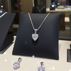 Ciondolo punto luce taglio cuore in oro bianco  e diamante naturale 0,15 ct