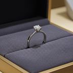Anello Solitario - 18carati Oro bianco - 0.60ct. tw. Diamante (Naturale)