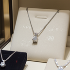 ciondolo pendente punto luce oro e  diamante naturali 0,35 ct