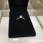 Anello solitario diamante naturale  0.50ct certificato IGI D IF