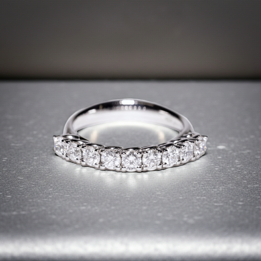 Anello veretta a 9 diamanti naturali 0.90 ct certificato IGI D VVS1