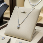 Collana punto luce certificato HRD in oro bianco con diamante naturale 0,30 ct D VVS1
